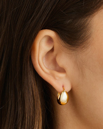 Charlotte 18k Gold Vermeil Sunkissed Small Hoops