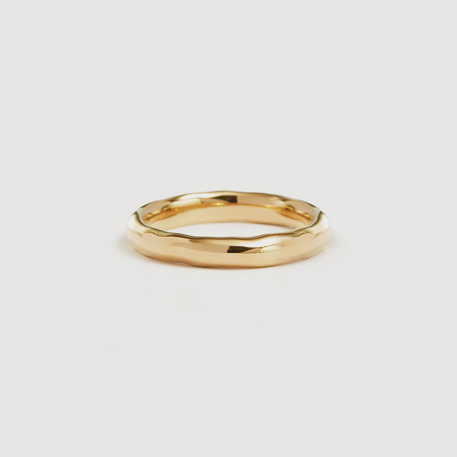 Charlotte Lover Ring Medium Gold